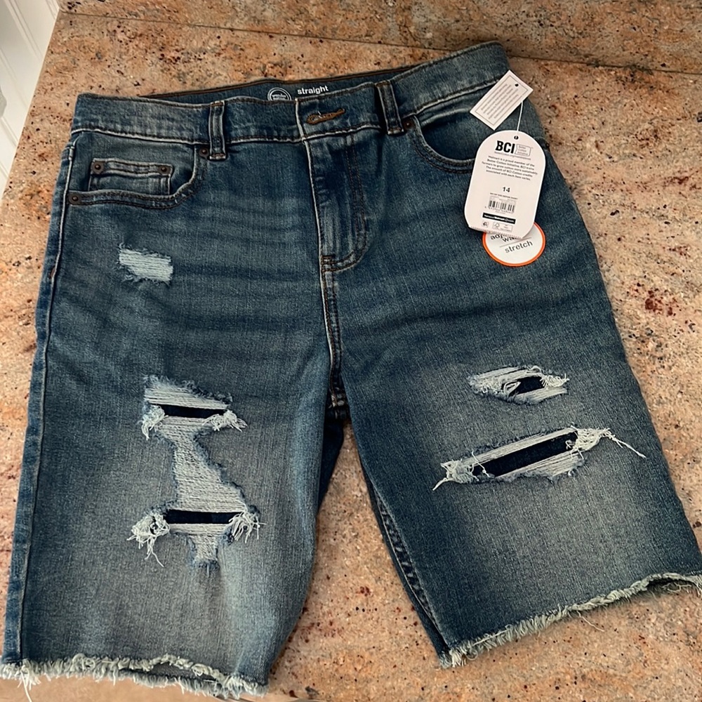 NWT straight distressed jeans shorts